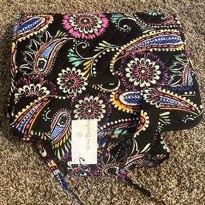 BNWT Vera Bradley Hanging Organizer in Bandana Swirl